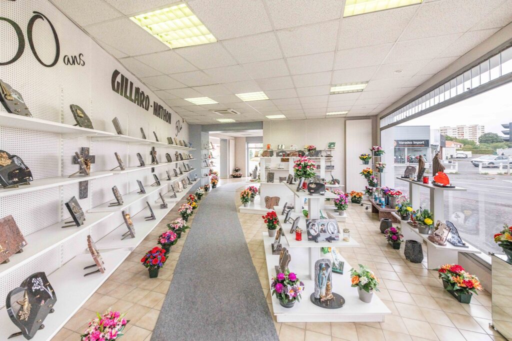 produits au magasin funeraire